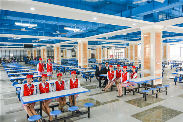 1560241074126160.jpg 食堂内.jpg