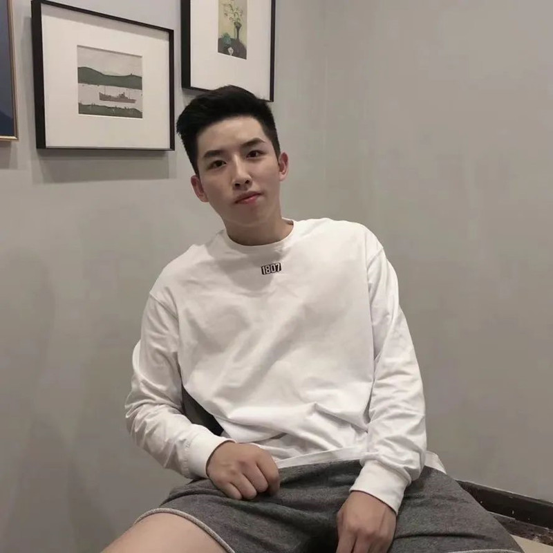 1649390381372440.jpg 杨鑫2_副本.jpg