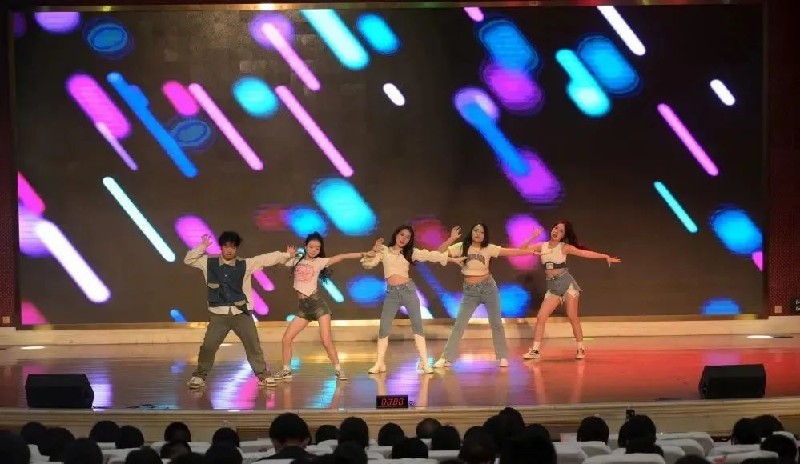 1681887402133600.jpg 8f91824b2b8fb3f9ffd070758e83d3b.jpg