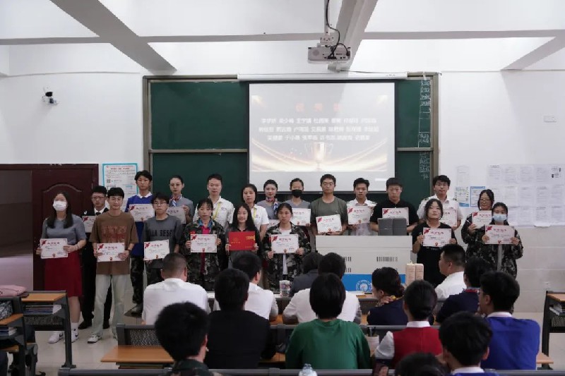 1686304068871479.jpg 29191acc2c2dcd778c487508fc8c0c4.jpg