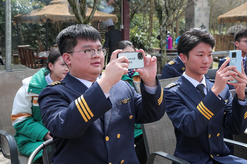 1743318583102622.jpg IL3A0591.jpg