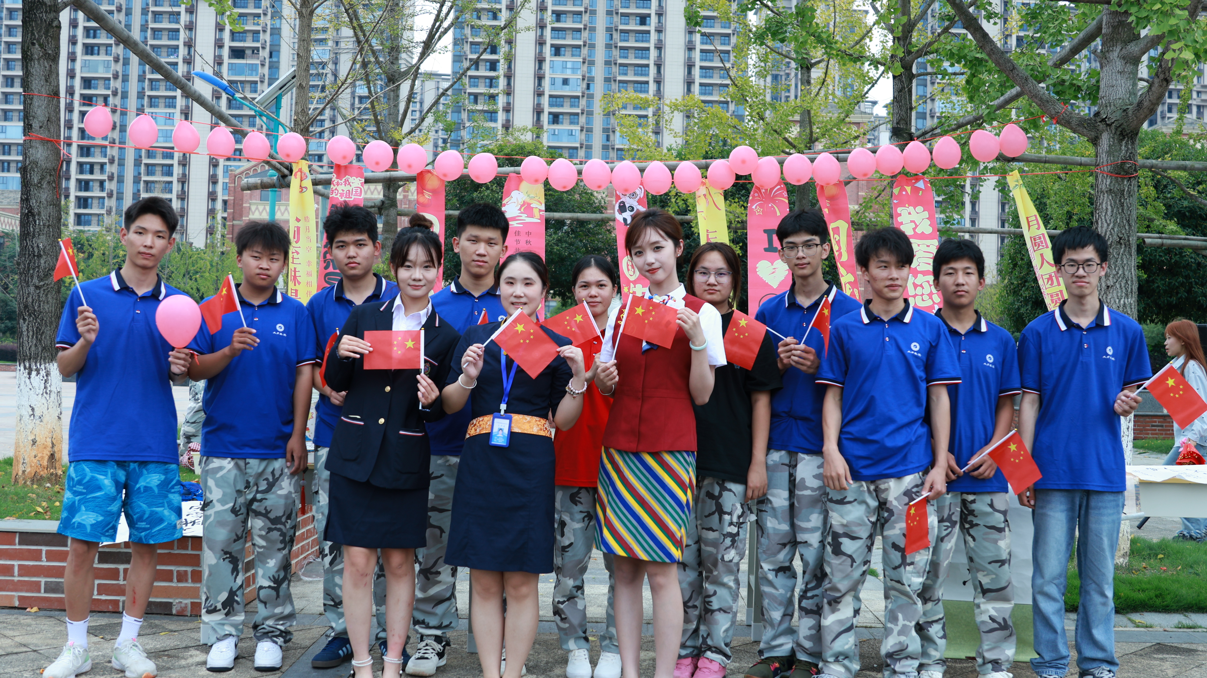 1759973692131066.jpg IMG_8859.JPG