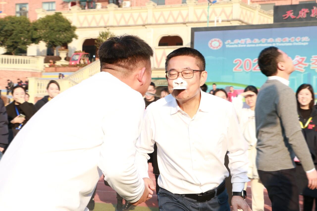 1764154636653824.jpg 微信图片_2025-11-26_184749_417.jpg