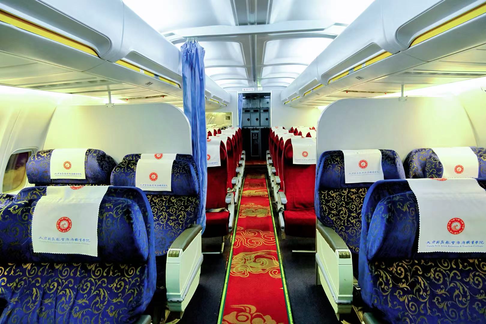 1765459066882840.jpg 1.波音737综合服务训练舱.jpg