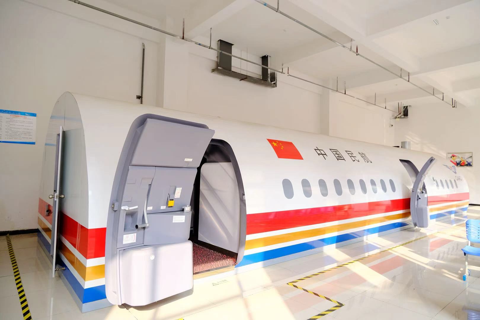 1765459175107174.jpg 3.灭火舱.jpg