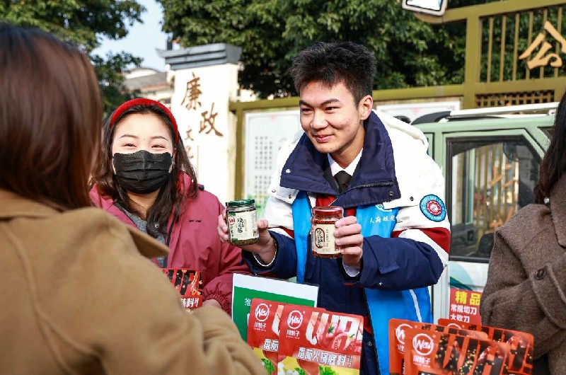 1765473127965159.jpg 微信图片_2025-12-12_010833_806~1.jpg