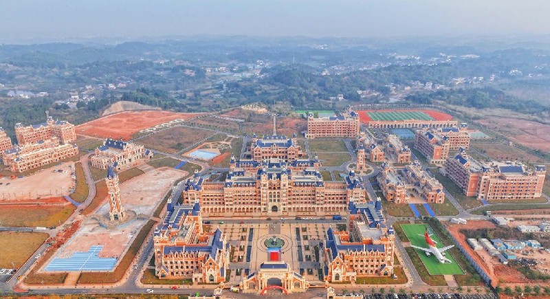 1765477880958145.jpg 微信图片_2025-12-12_022617_769~1.jpg