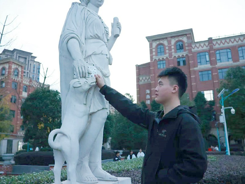 1767156568140946.jpg 1764661870762781~1.jpg